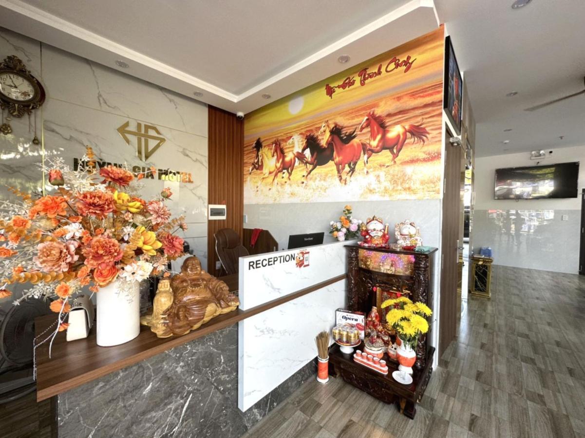 Oyo 1193 Huynh Gia Hotel Дананг Экстерьер фото